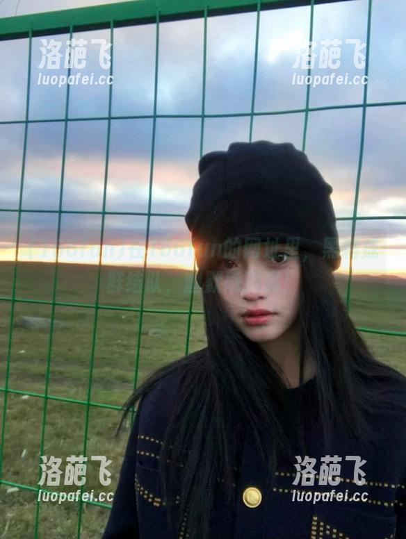 在166fun的网址里，黑料成群结队，幽默感满满！