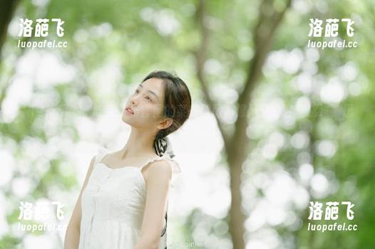 17吃瓜发布官网的某些瞬间，像风一样轻轻拂过，思绪总是想往前