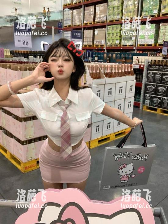 在线福利大放送，17吃瓜网官网让你嗨到无法自拔！