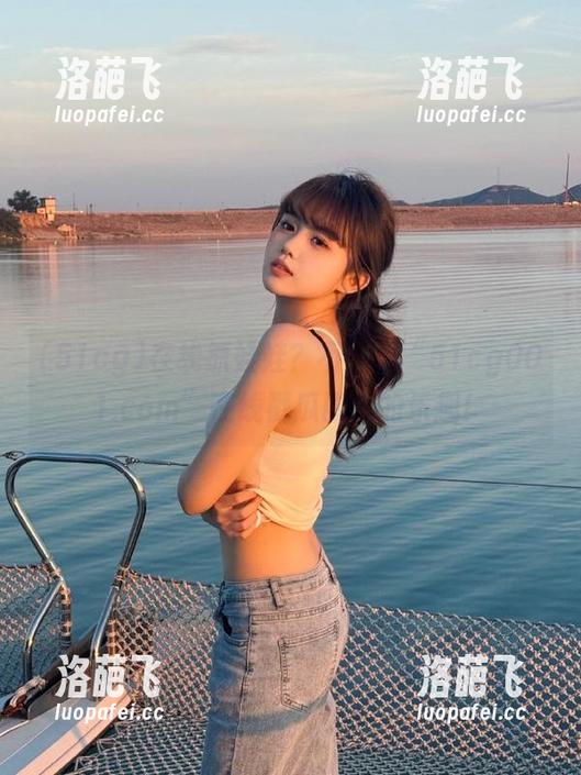 51cg 在线抓娃娃?不,是“51cg001.com”在线戳瓜圈儿的乐趣!