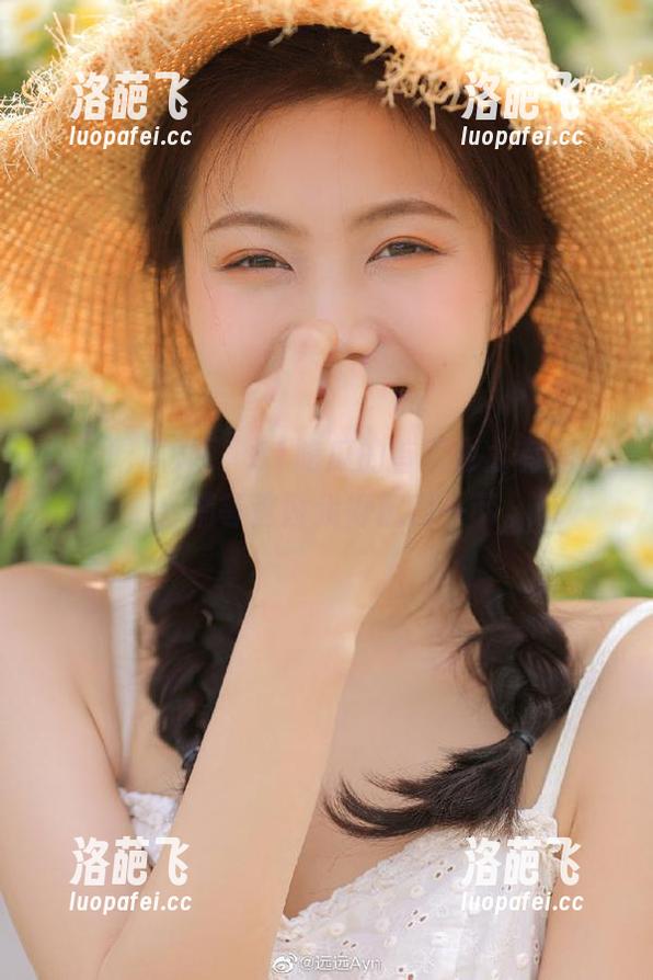 呃，51吃瓜的首页也太有趣了吧，稍等这段我得沉浸一下。