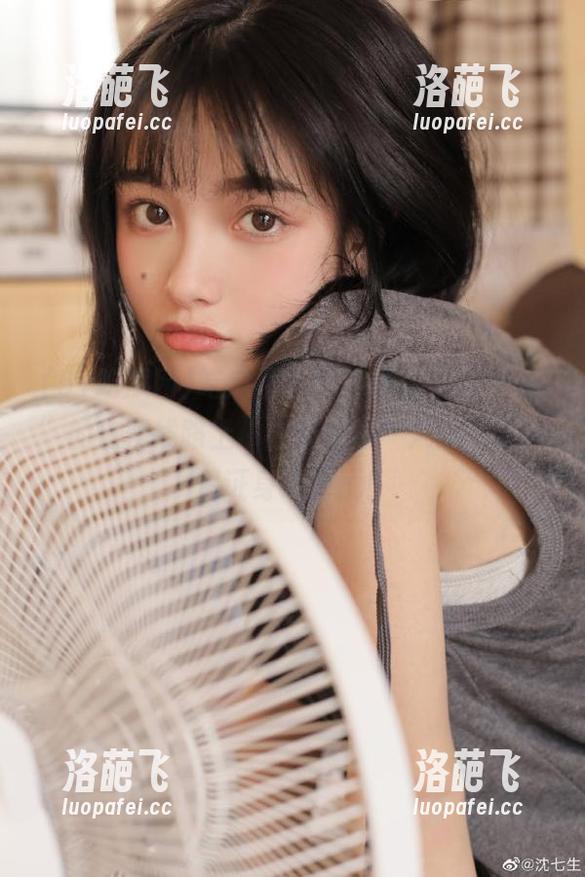 吃瓜不疯狂，在“51吃瓜网”的热辣线路上“在线观看”八卦聚会，保证身心愉悦！