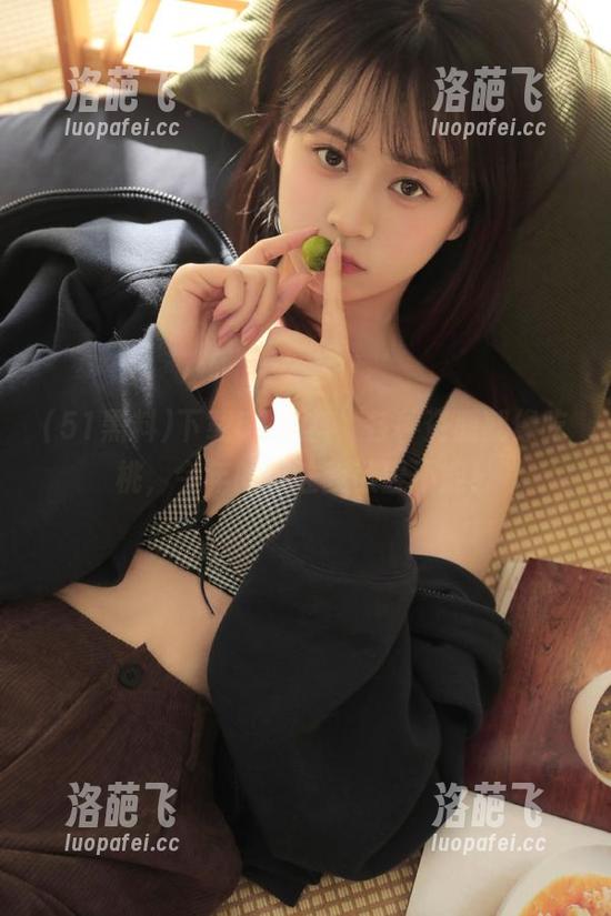 下载51黑料，各种资源就像吃桃，今年的瓜让我欲罢不能！