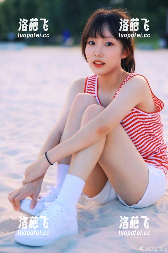 718.sx官网：瓜田里冒出的八卦，果然是个热闹的地方！