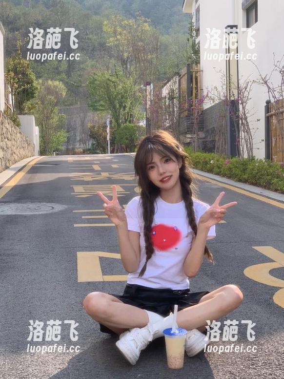 首页的“911吃瓜”，我只想说，看得我脑袋大