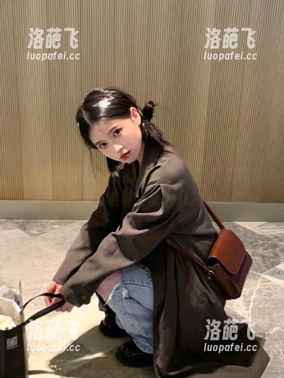 网页的浪潮中，92吃瓜网官网默默扎根了哪种风格？