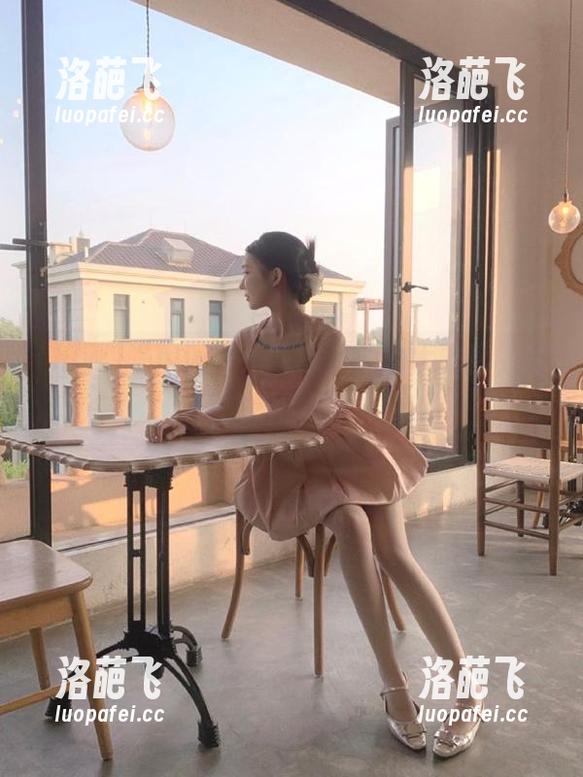 “hlw”：吃瓜资源的大本营，快来捡漏吧！
