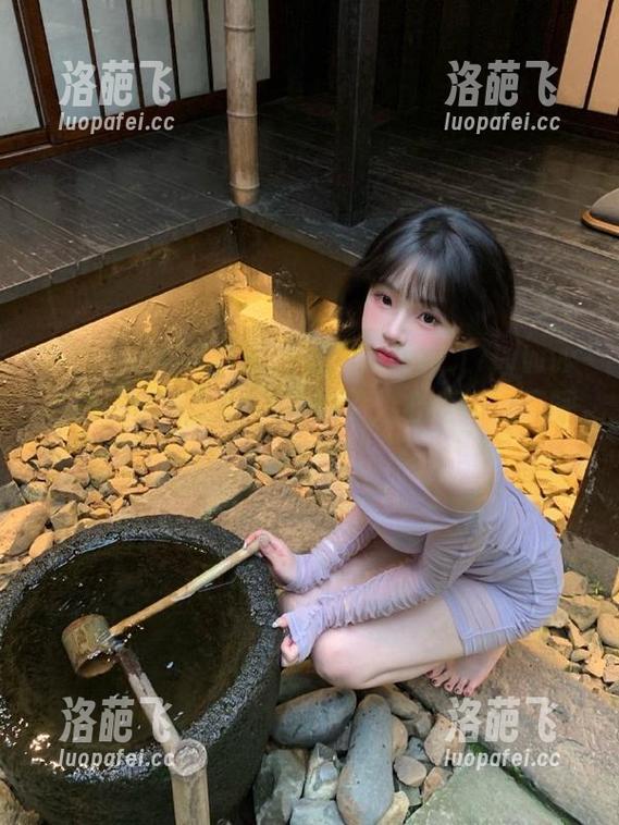 最新消息！www.17www里的“明星情侣”又挂了，心疼的我直呼作孽！
