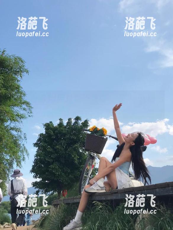 网址也很重要，像“www.51cg1.com”在我心中开了一道光，追逐开心无极限！