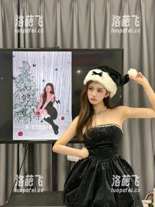 点击“www.fuli2.sk”，你就能“享用”最新的吃瓜大餐！