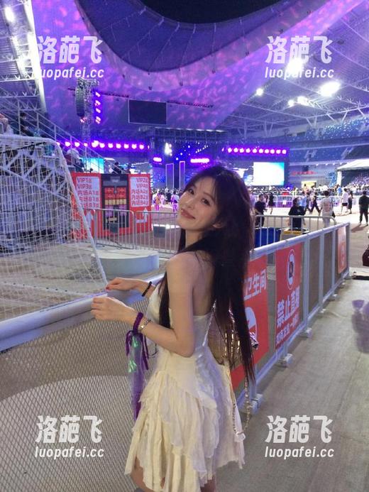 坐好哦，别让“www.吃瓜”的传送门把你带得晕头转向！