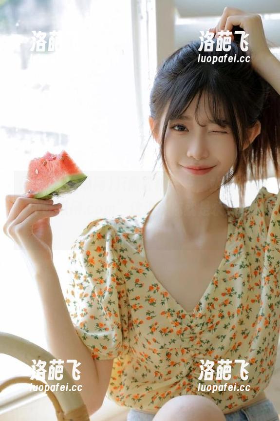 只需轻松一点，站在“www吃瓜网.com”这边，你就是永久的八卦专家！
