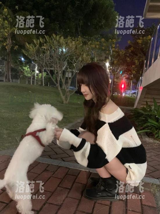 在线吃瓜，zztt333让你瞬间变身八卦高手，眼睛都要睁破了！