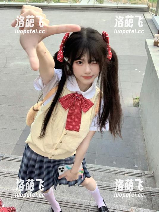 踏入五一吃瓜的传送门，官网网页版登录平台是好玩依旧，乐趣无穷！