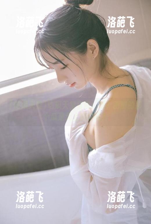 吃瓜天堂官网：嗯？刚刚的那个瓜是天上掉的吗？