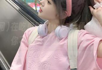 在吃瓜网t7wcc随便逛逛，分享你不想错过的小插曲！