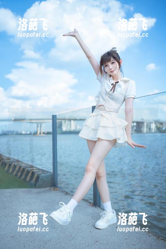 想扒八卦，永不迷路的策略是：先装好吃瓜网app！