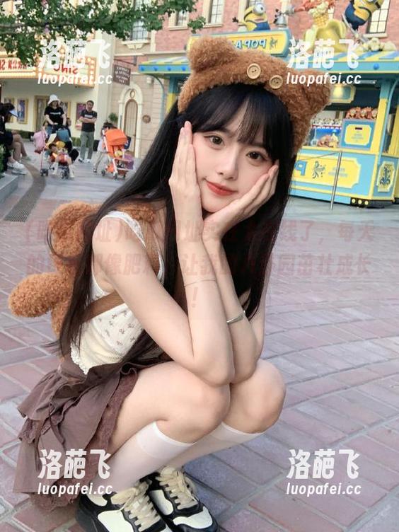 吃瓜网址 吃瓜网址实在太在线了,每天的链接都像肥料,让我的八卦园茁壮成长!