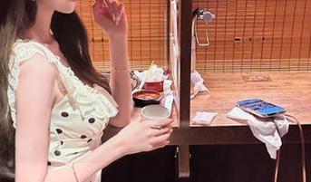 网页版万里长征正能量黑料，分享后恍惚感觉自己成了见证者，好神奇！