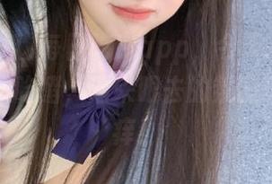 每日吃瓜app，今天的网红们又在争风吃醋，眉来眼去的氛围真让人心痒！
