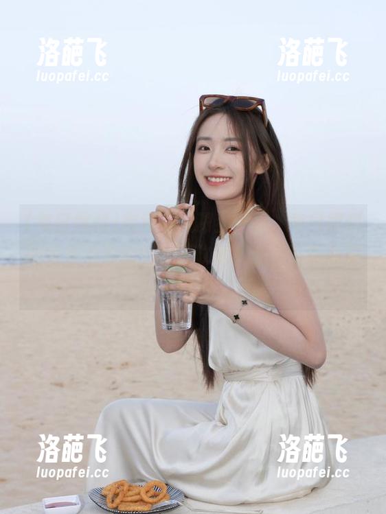 有没有人跟我一样，每日黑料的每条消息都想放进收藏夹里，不然心里痒！