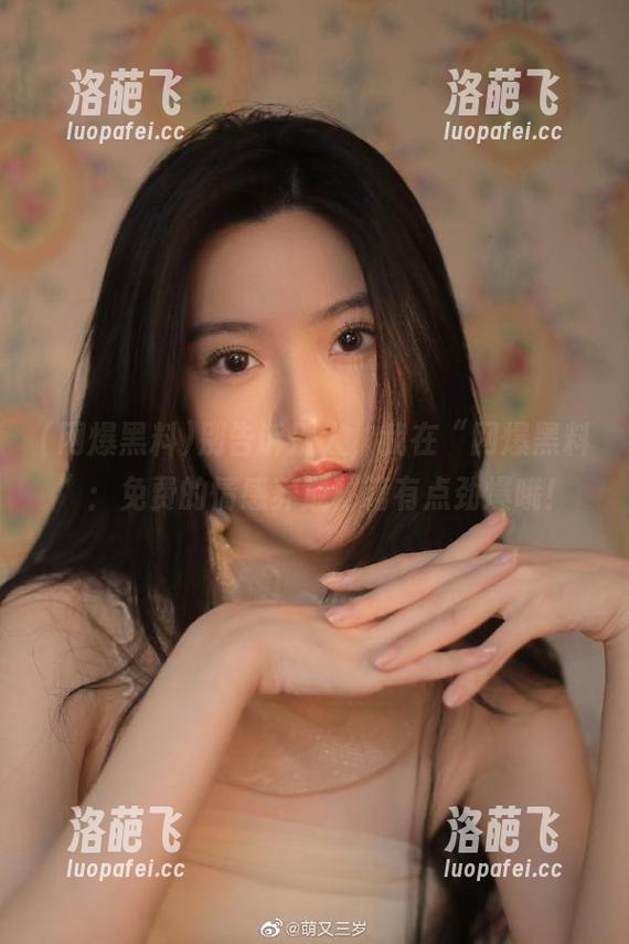 别告诉别人，我在“网爆黑料”：免费的情感养成秘籍有点劲爆哦！