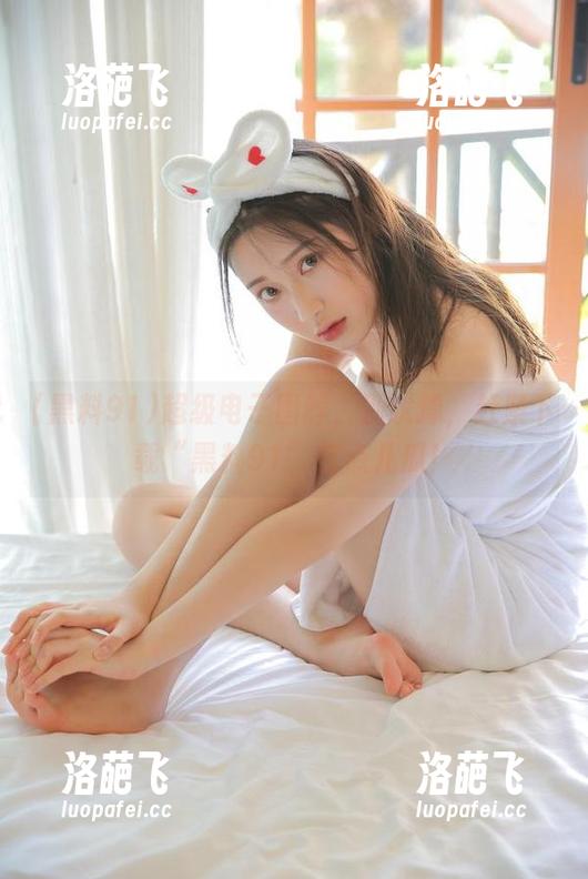黑料91 超级电子围脖,别犹豫,赶紧下载“黑料91”吃点儿瓜!
