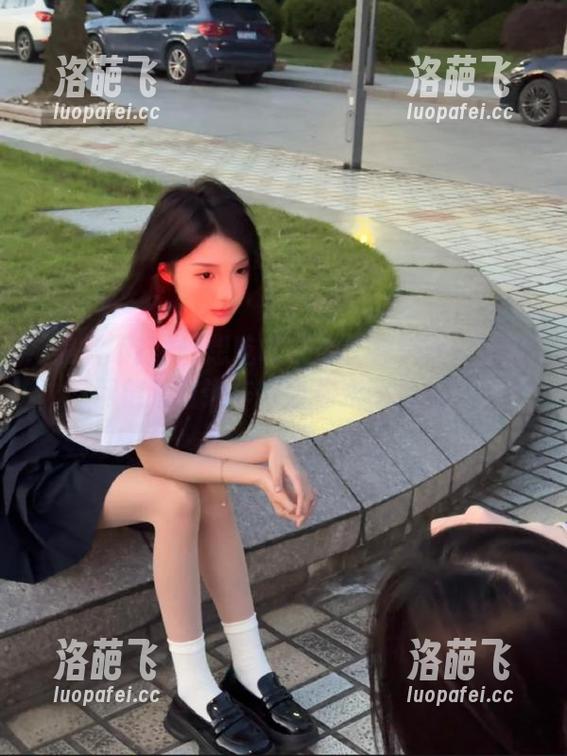 想吃新鲜的？黑料不打烊官网链接直通车，带你永不迷路！