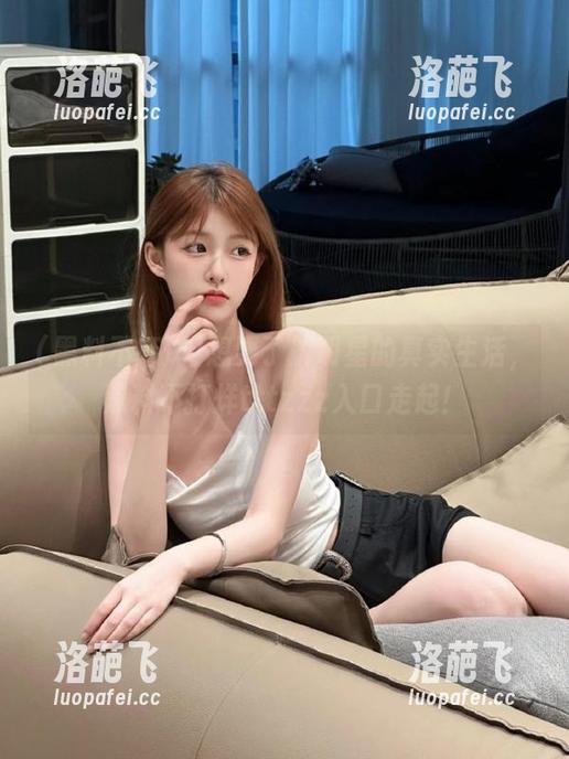 想要了解明星的真实生活，黑料不打烊tttzzz入口走起！