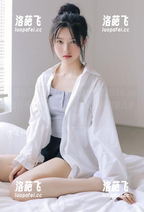 来，扎进这个“zztt15.su黑料不打烊”官网，入口处小心别被八卦烫到哦。