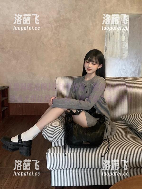 在线等更新，黑料吃瓜网的热点大瓜让我手一抖，突然来了点小期待