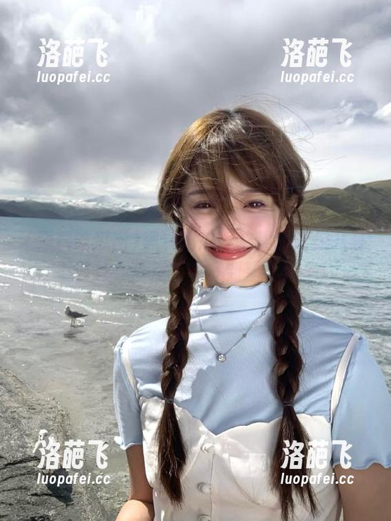 黑料吃瓜网苹果版让你八卦不停歇，热点大瓜多到望不过来！