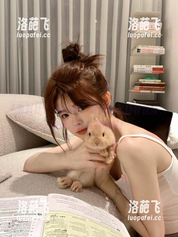 “黑料社”首页的入口特招摇，进来瞧瞧总有收获！