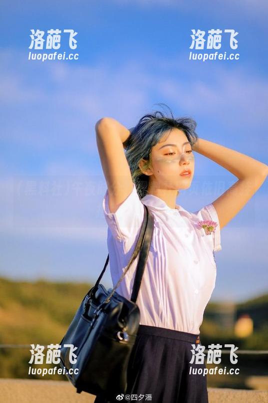 午夜时分，黑料社网页依旧高挂招牌不打烊！