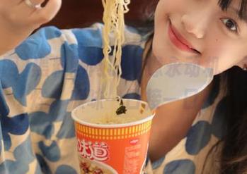黑料网网站就像永动机，没人打烊，瓜味一口接一口！