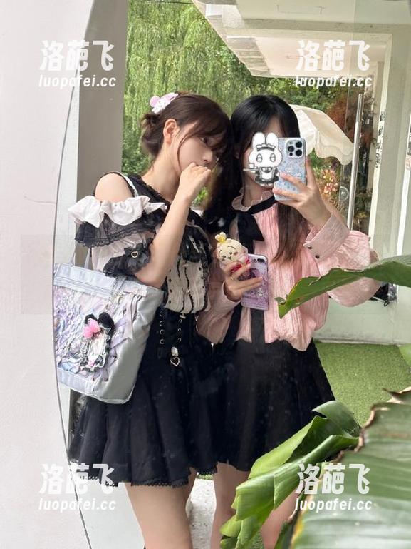 黑料网最新更新，绝对永久，让人欲罢不能的瓜！