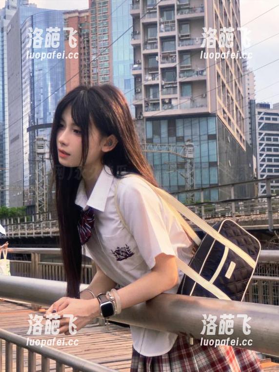 永久吃瓜，黑料网让你在夜深人静中遨游八卦海