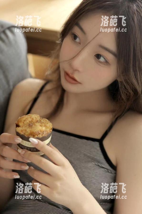 黑料网不打烊新版本上线，果然是追逐八卦的不二之选，让我太想点赞了！