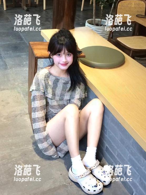 黑料网址视频：当冰淇淋遇上火锅，果然是‘奇幻美食大道’！