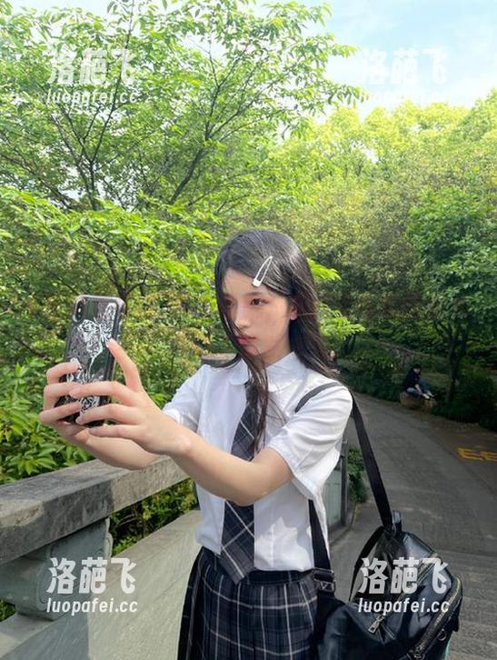 暴击导航，黑料老司机的聚光灯下竟然…
